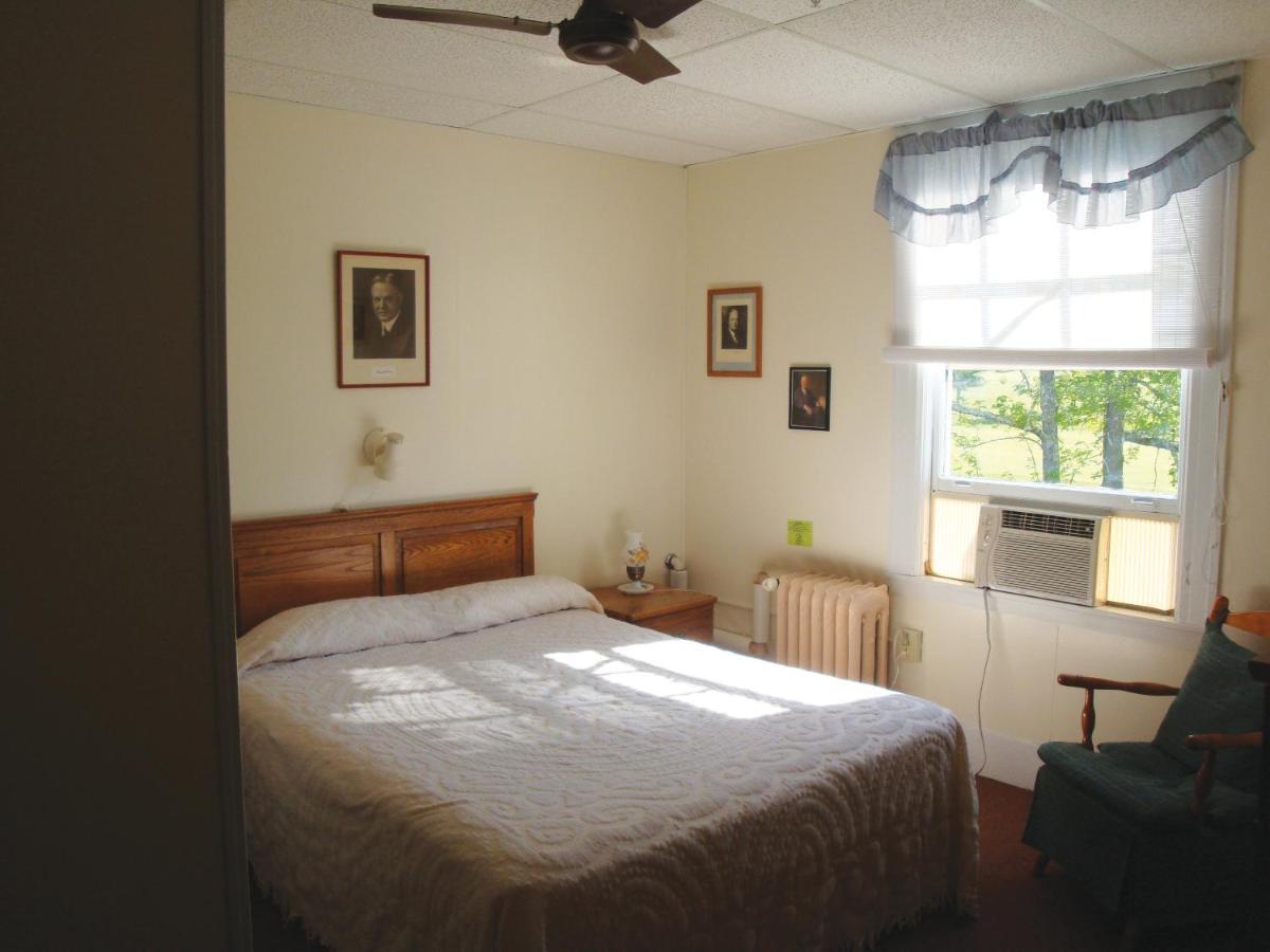 The Presidential Inn At Poland Spring Resort Exteriör bild